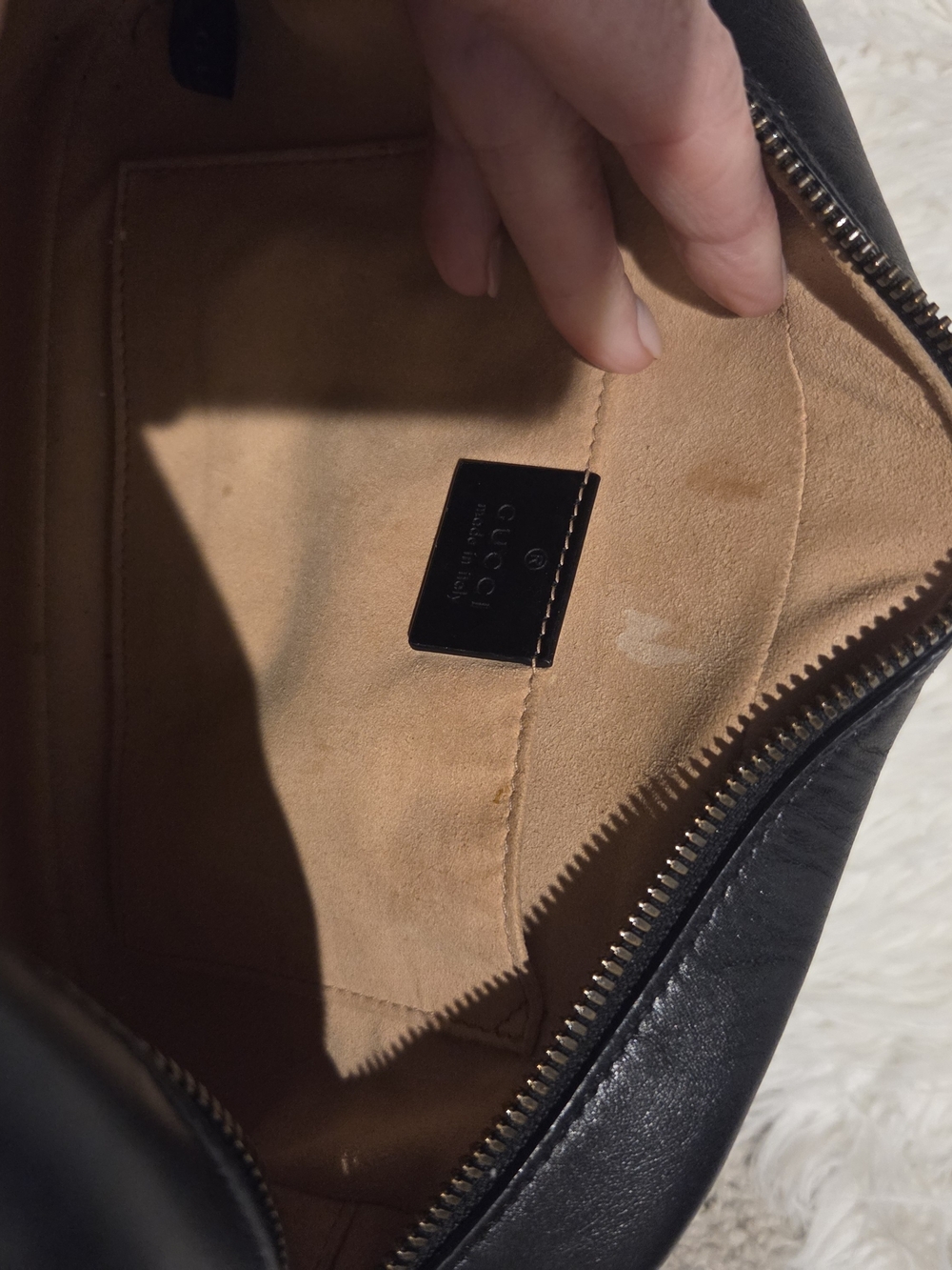 Gucci Marmont  Matelasse Small Shoulder Bag - Picture 5 of 9